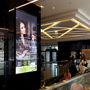 Пример размещения лайтбоксов в ТРЦ "Galleria Minsk" 